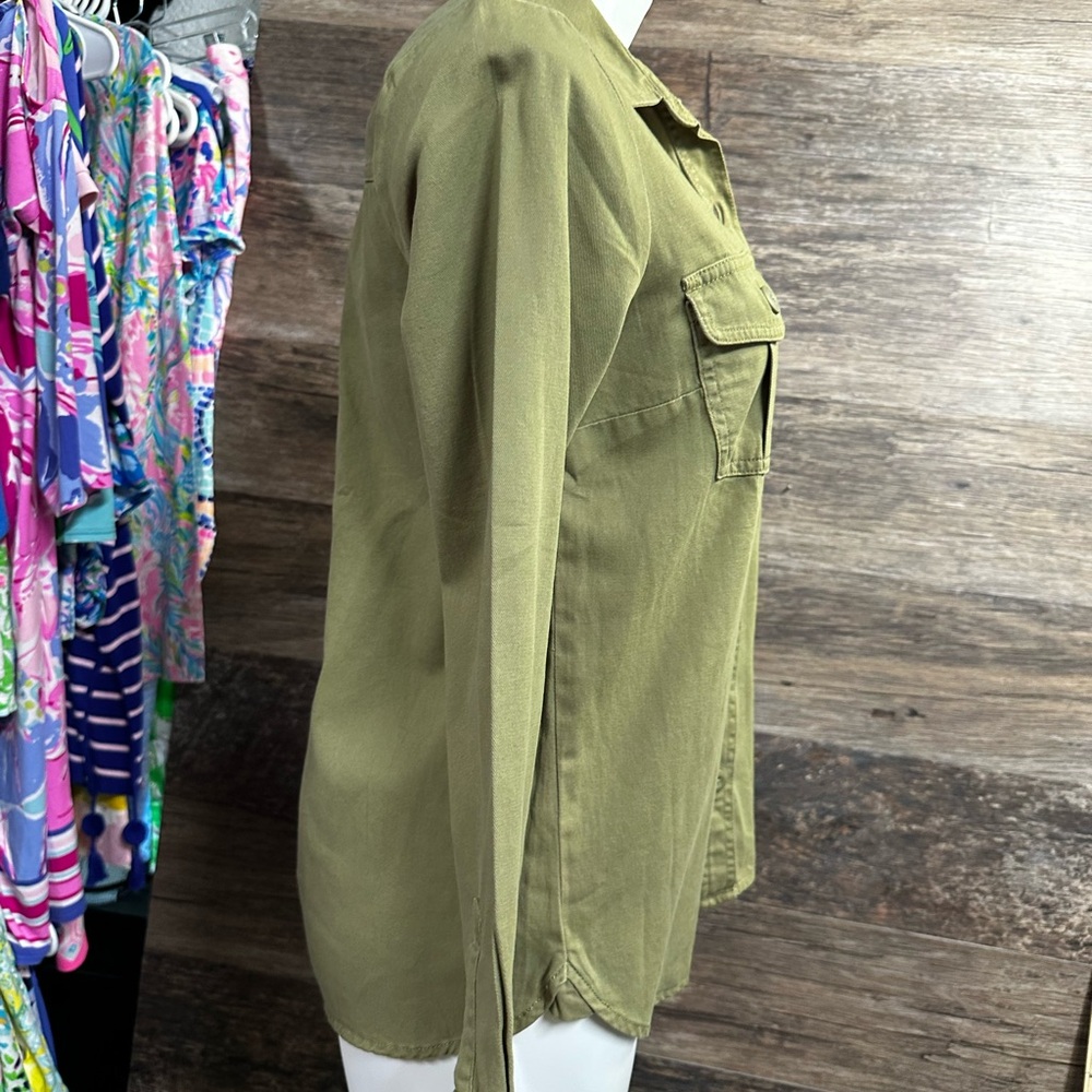 Old Navy Olive Button Down Shirt - Picture 4 of 8